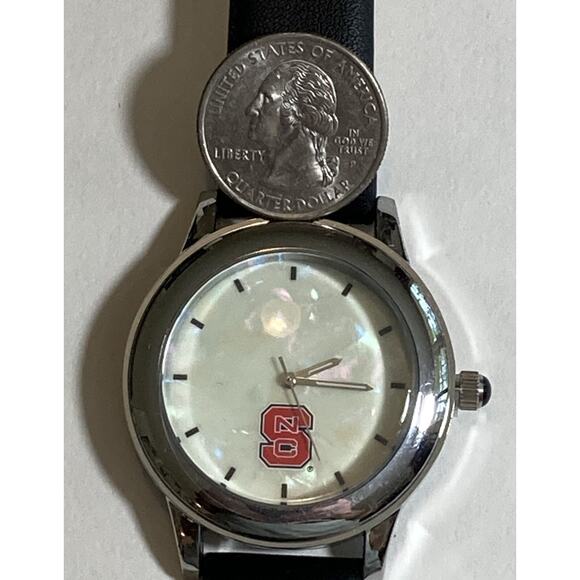 NC State Wolfpack Interchangeable 3 Strap Team Watch Set, NCAA - Picture 4 of 4